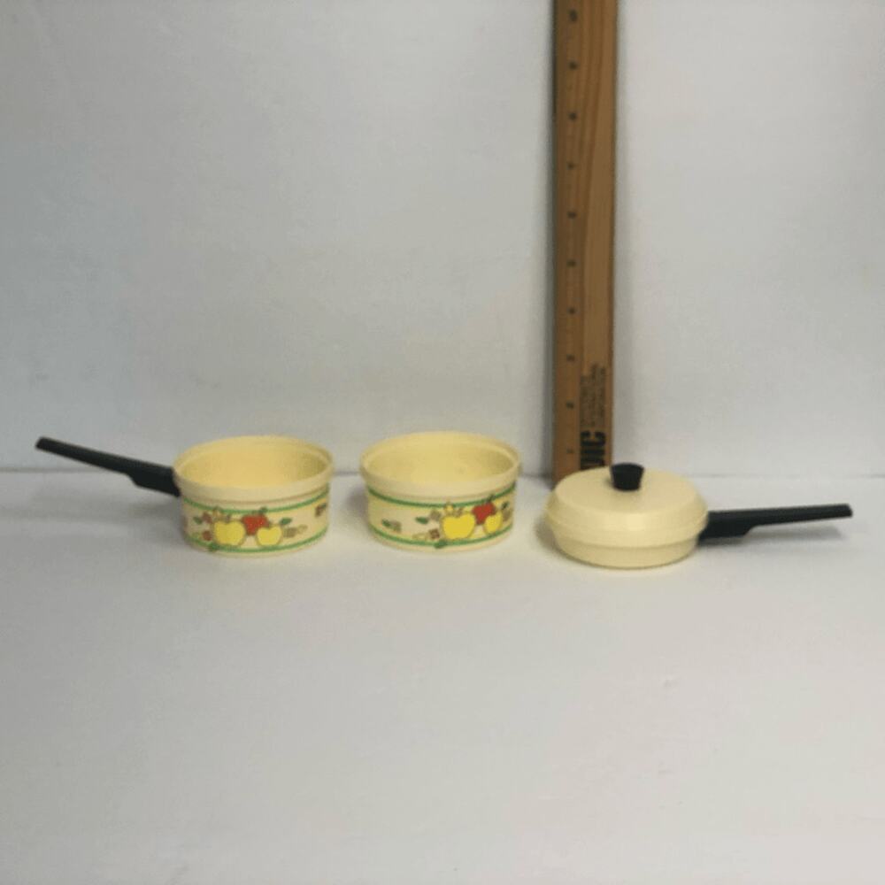 vintage plastic chilton toys dishes‎ pans apples pattern play pretend kitchen